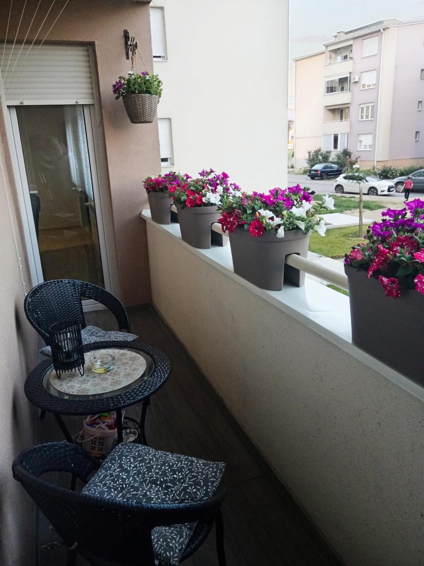 Apartman Lara Pirot Exterior foto